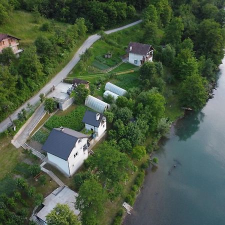 Vikendica Pored Drine Foca Handici Eksteriør billede