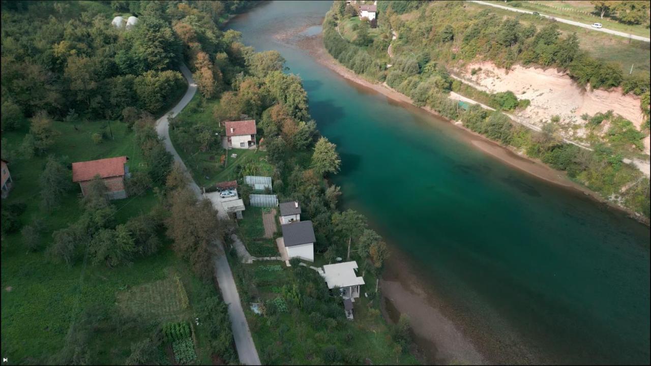Vikendica Pored Drine Foca Handici Eksteriør billede